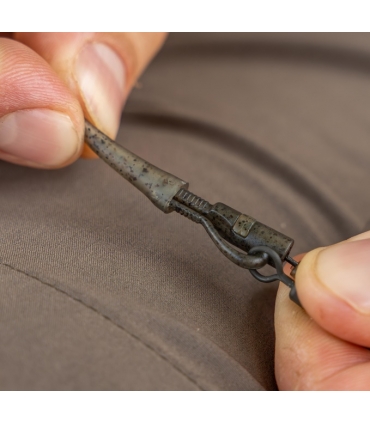 AVID CARP OUTLINE FLECKTONE PINNED QC LEAD CLIP KIT